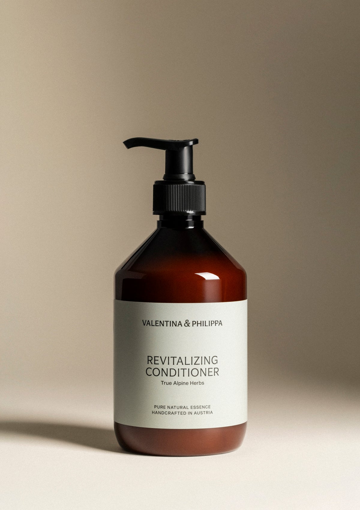 REVITALIZING CONDITIONER  -  True Alpine Herbs